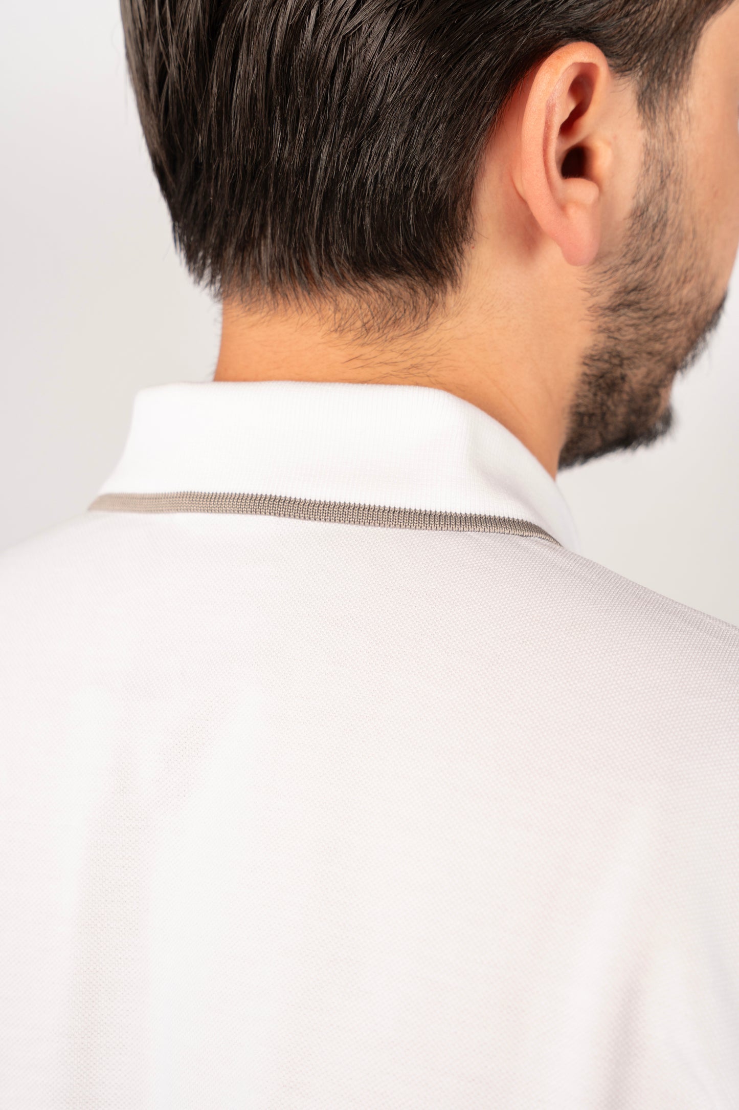 WHITE GREY LINE ZIPPER POLO