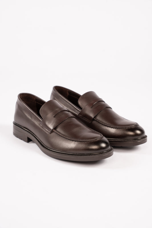 CLASSIC BROWN PENNY LOAFER