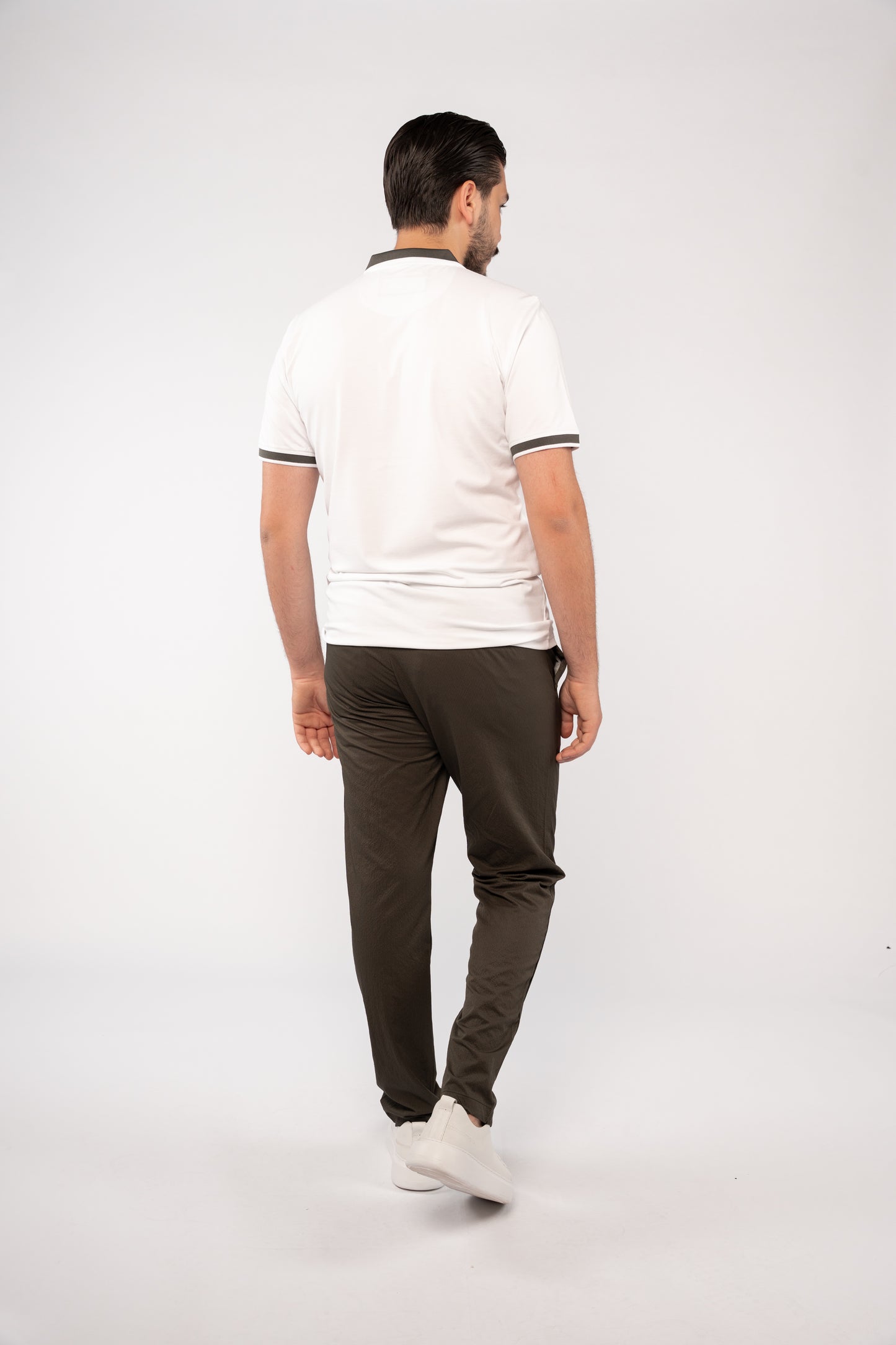 WHITE OLIVE COLLAR ZIPPER POLO