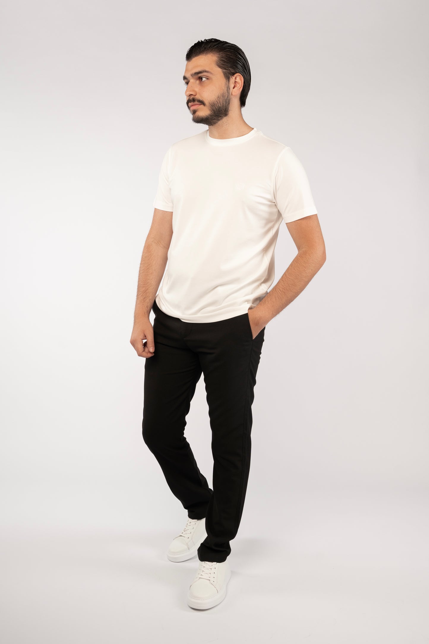 WHITE CASUAL RATON TSHIRT