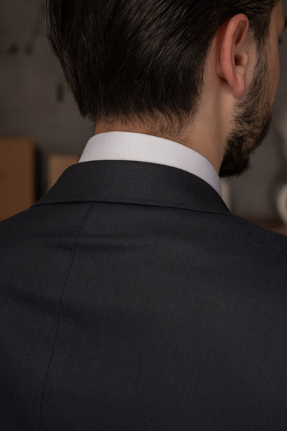 NAVY TIMELESS SUIT