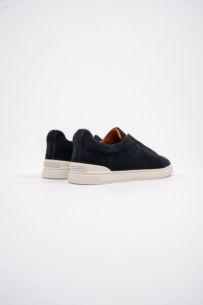 NAVY TRIPLE X ELASTIC SNEAKER