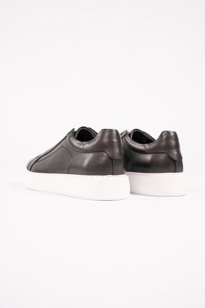 BLACK LEATHER VERSATILE ELASTIC SNEAKER