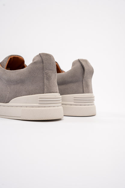 GREY TRIPLE X ELASTIC SNEAKER
