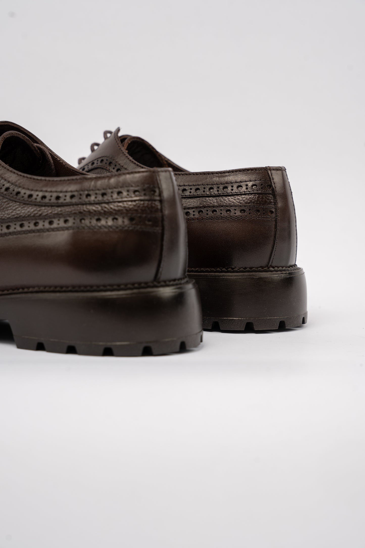 BROWN BROGUE SHOE
