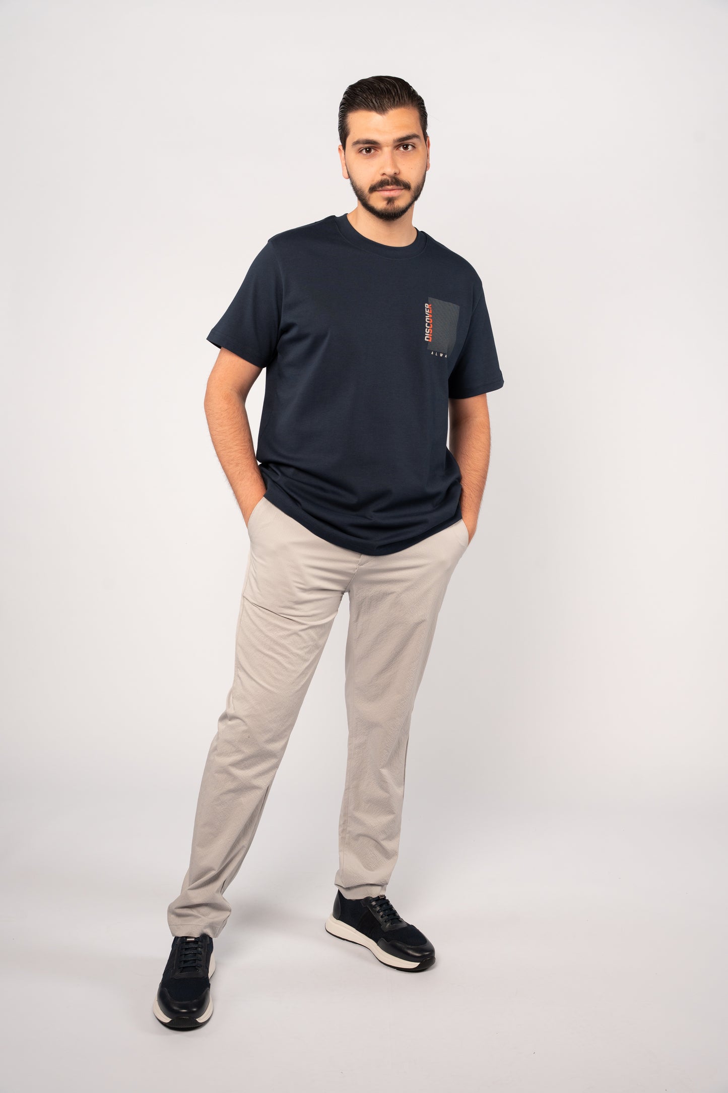 NAVY DISCOVER THICK RELAXED TSHIRT