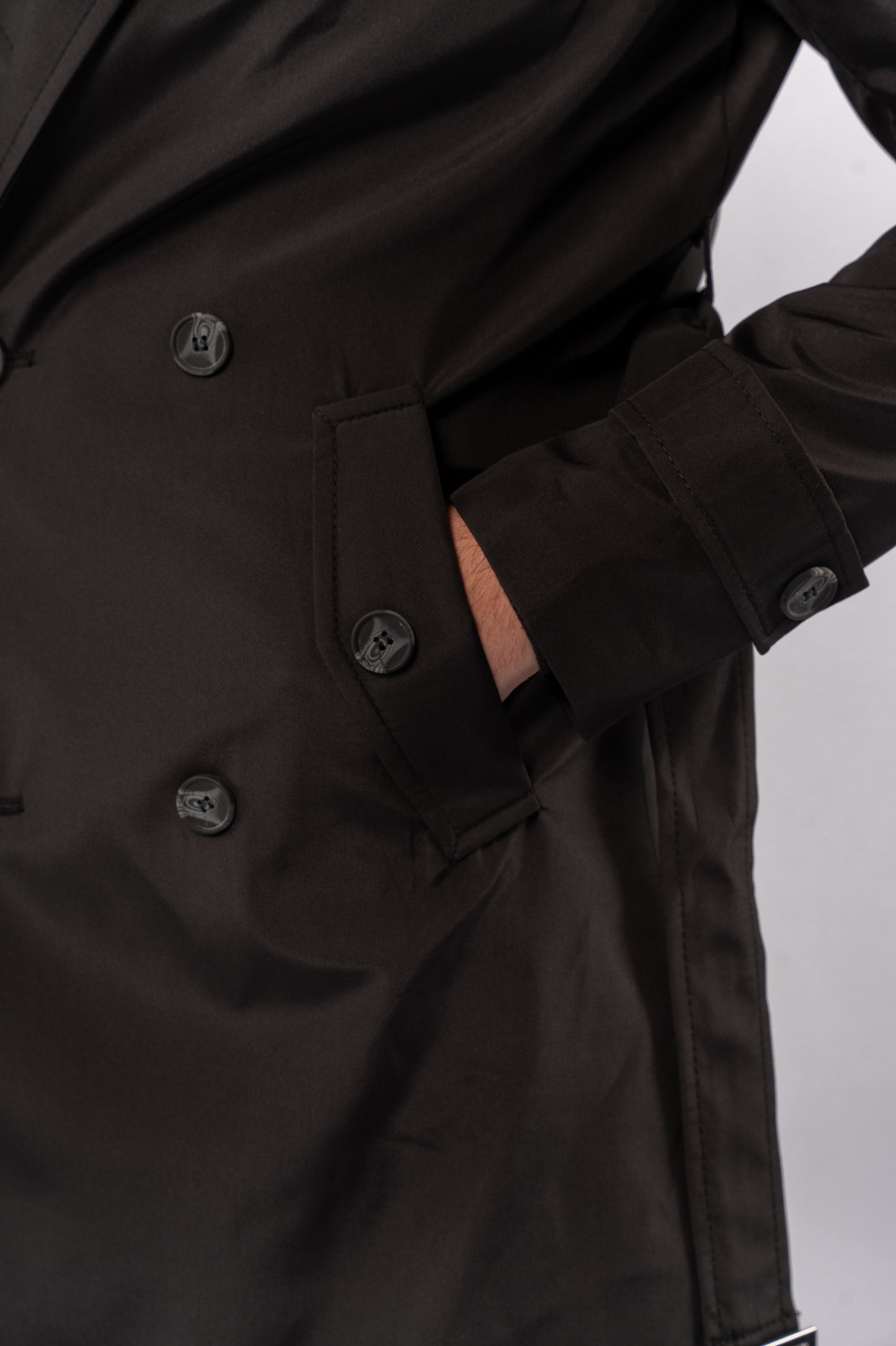 BLACK ELEGANCE TRENCH COAT