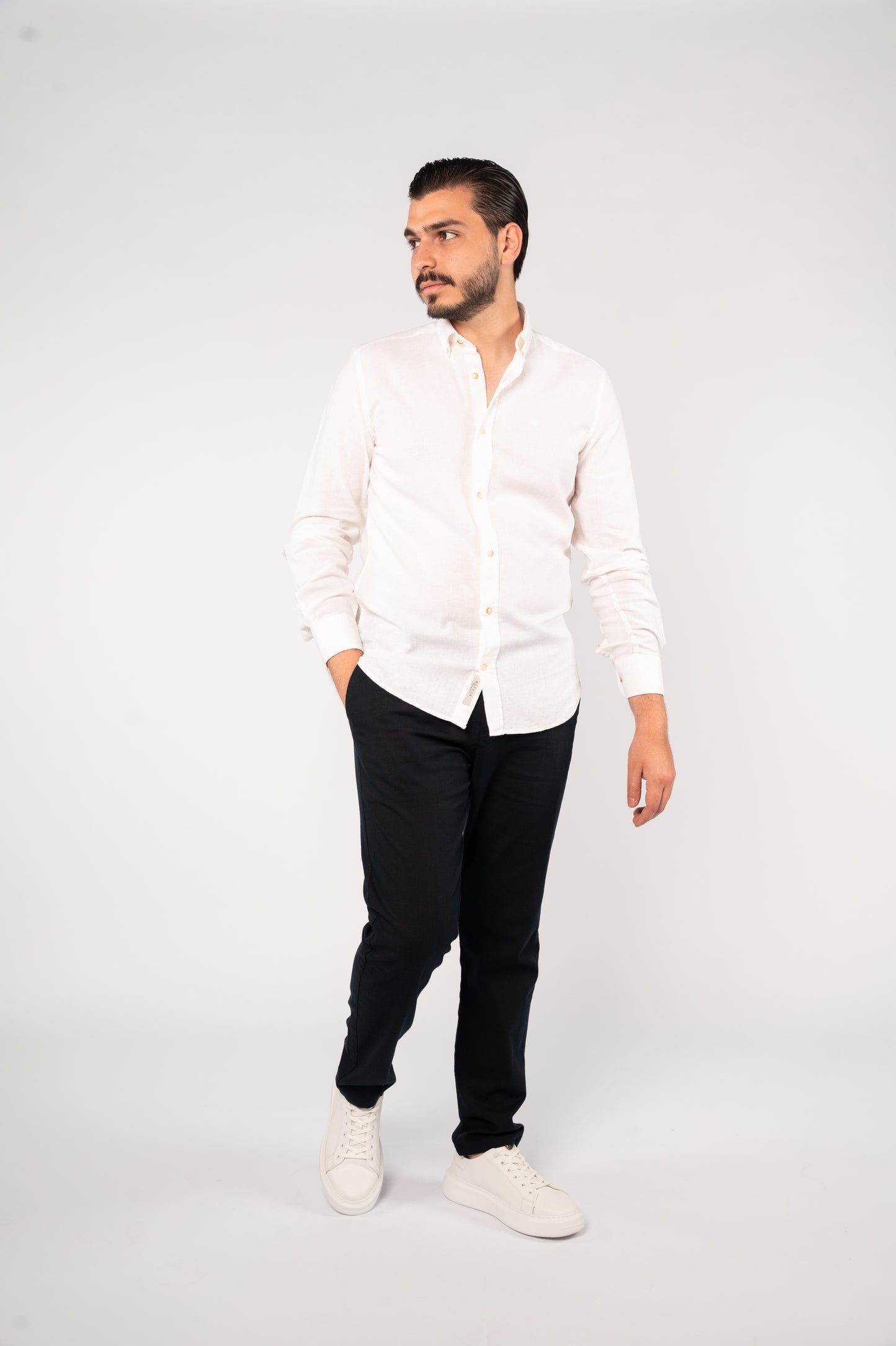 WHITE LINEN SHIRT