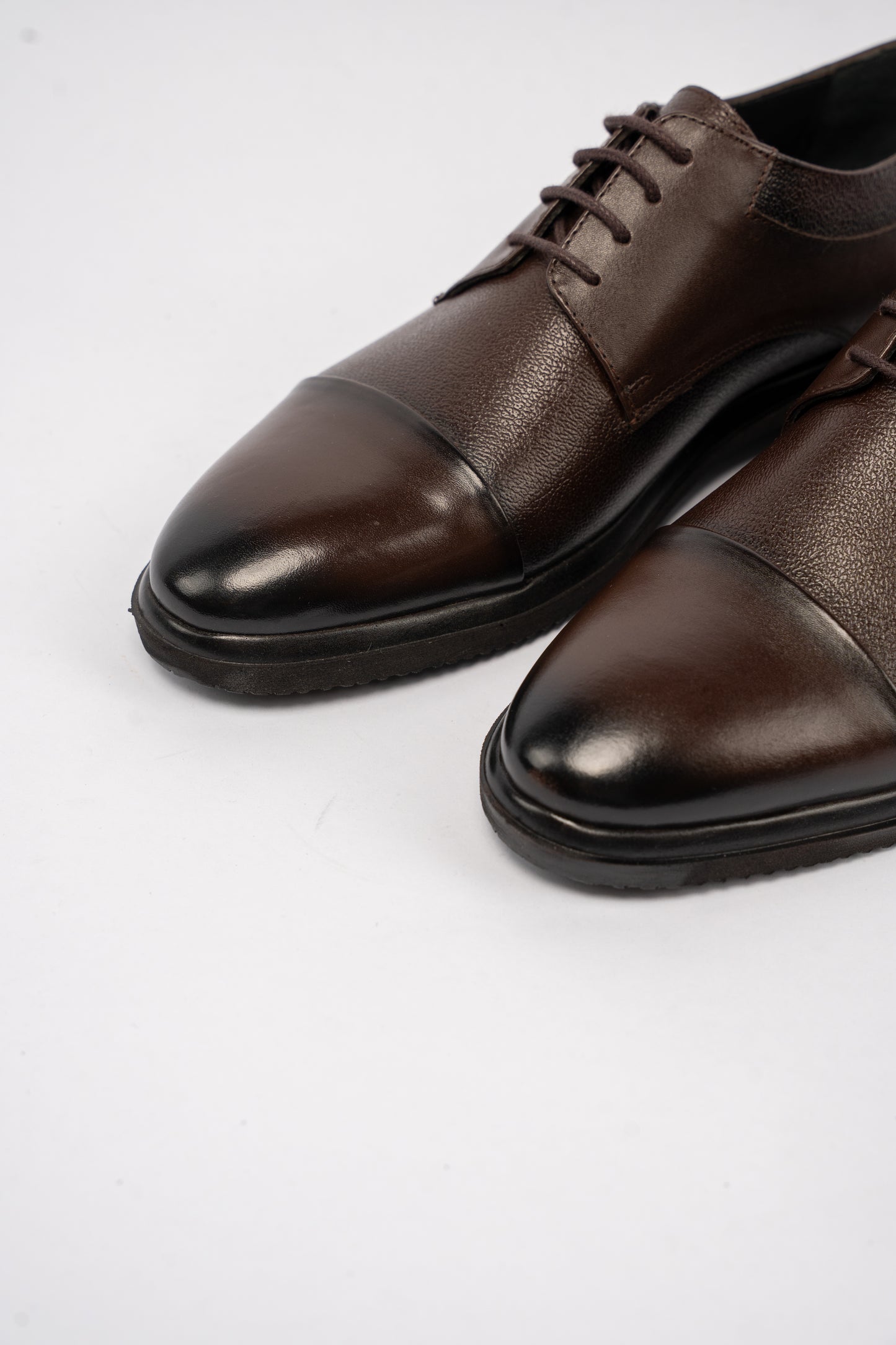 BROWN DERBY SHOE