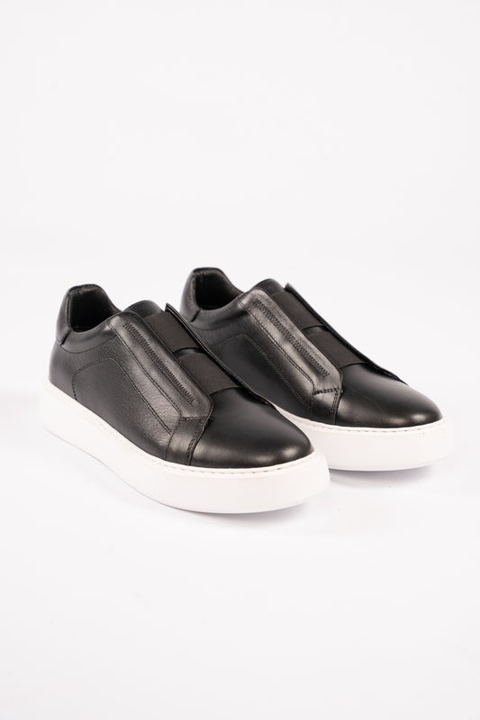 BLACK LEATHER VERSATILE ELASTIC SNEAKER