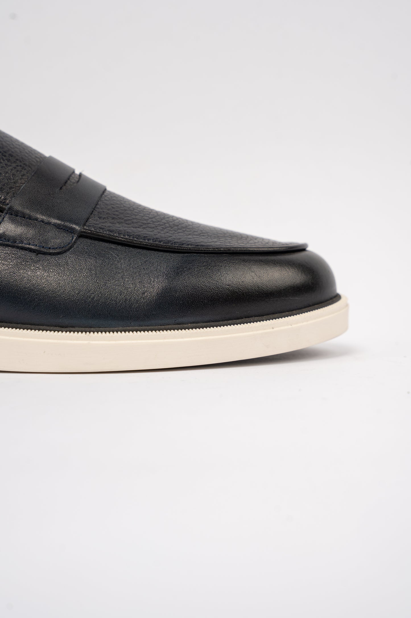 NAVY CASUAL PENNY LOAFER