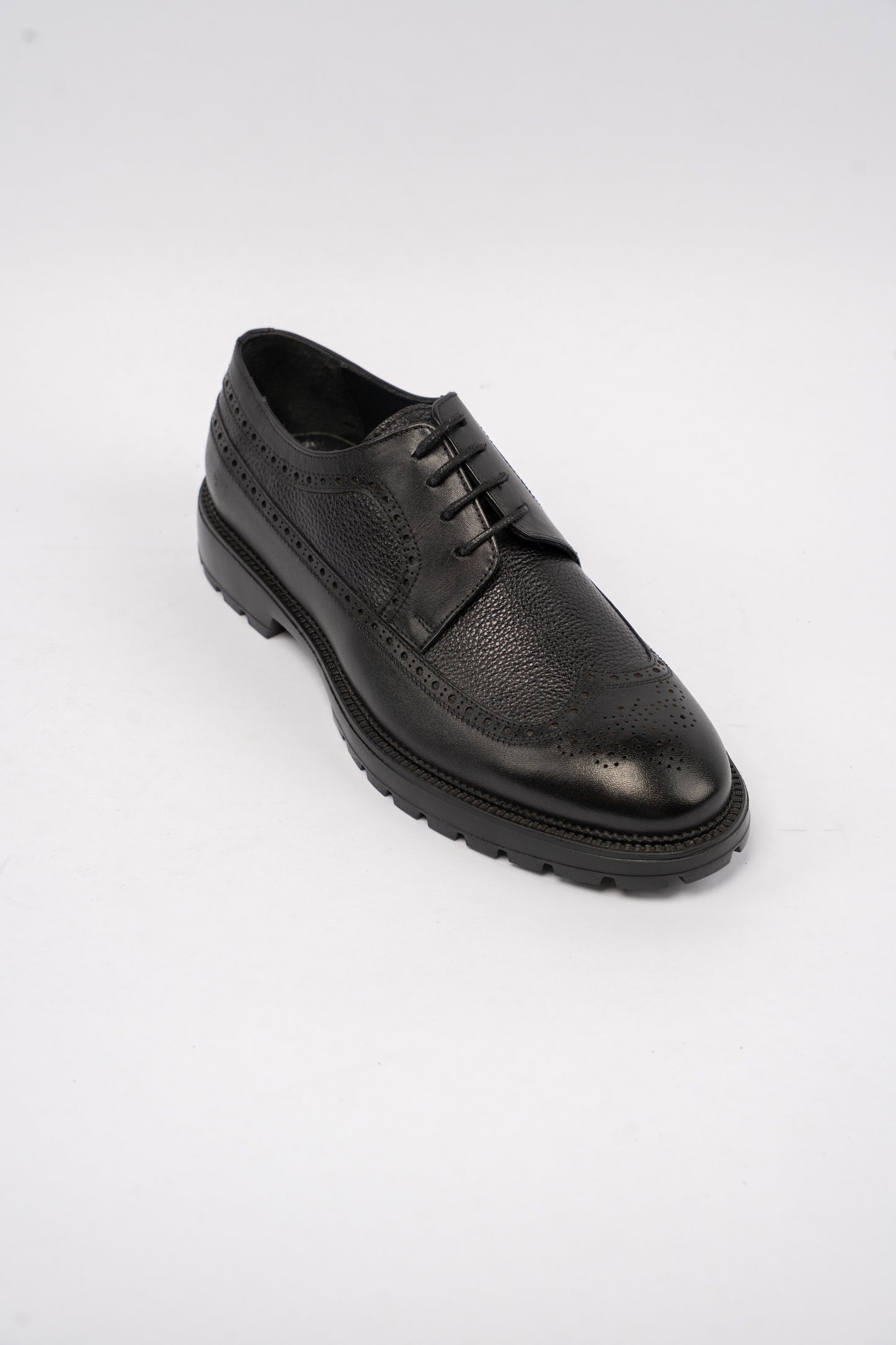 BLACK BROGUE SHOE
