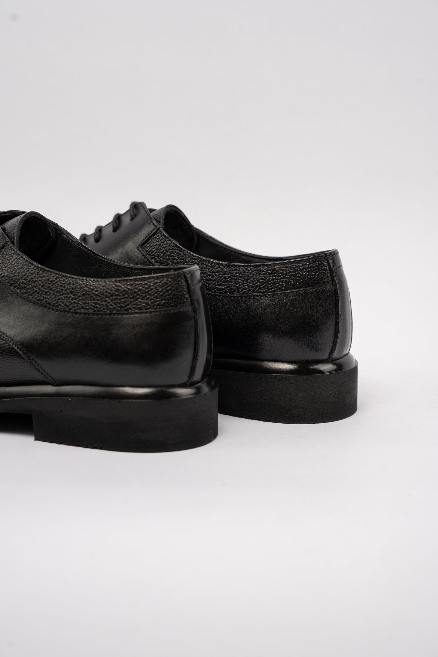 BLACK DERBY SHOE