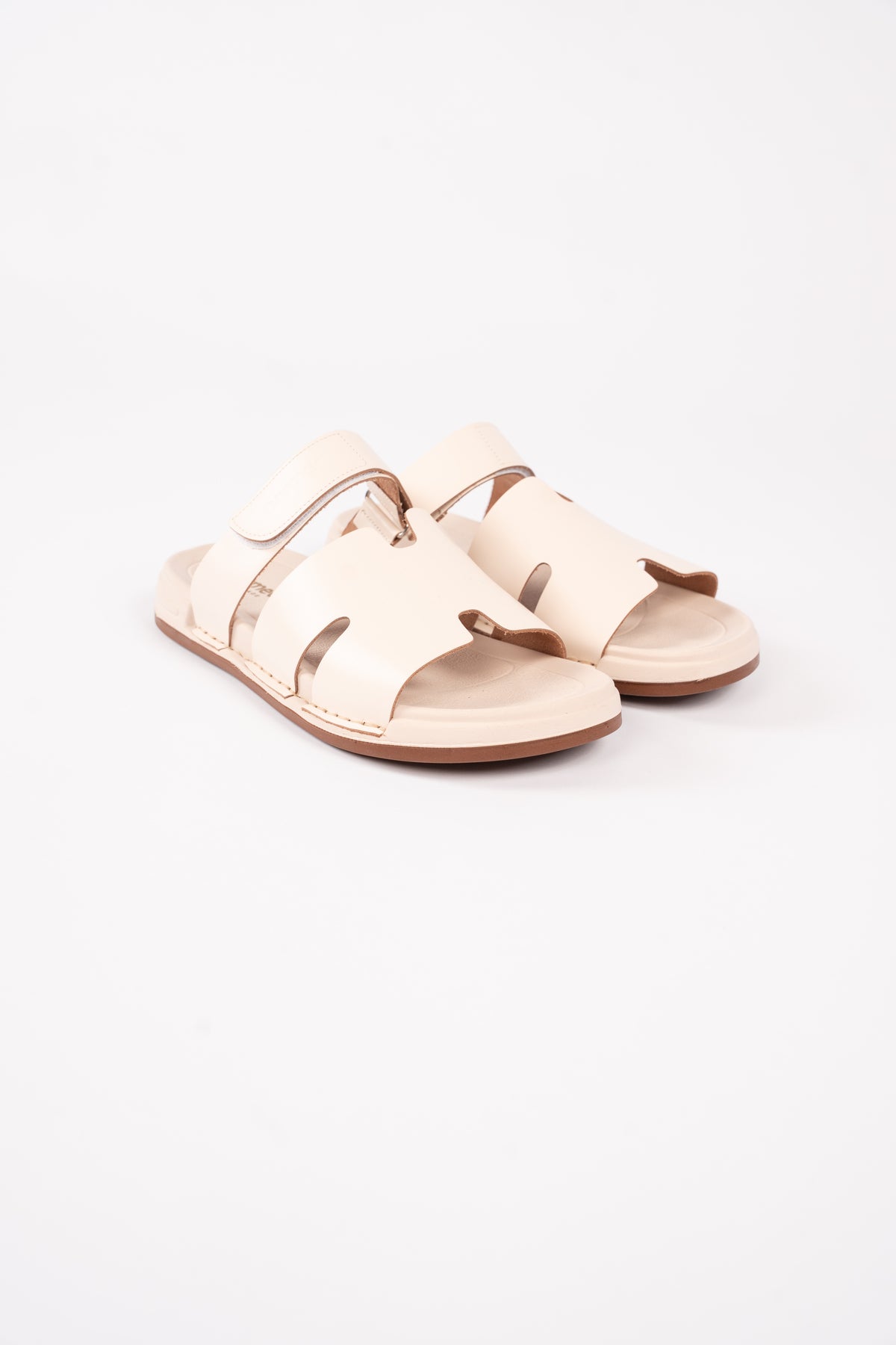 CREAM 100% LEATHER SLIPPERS