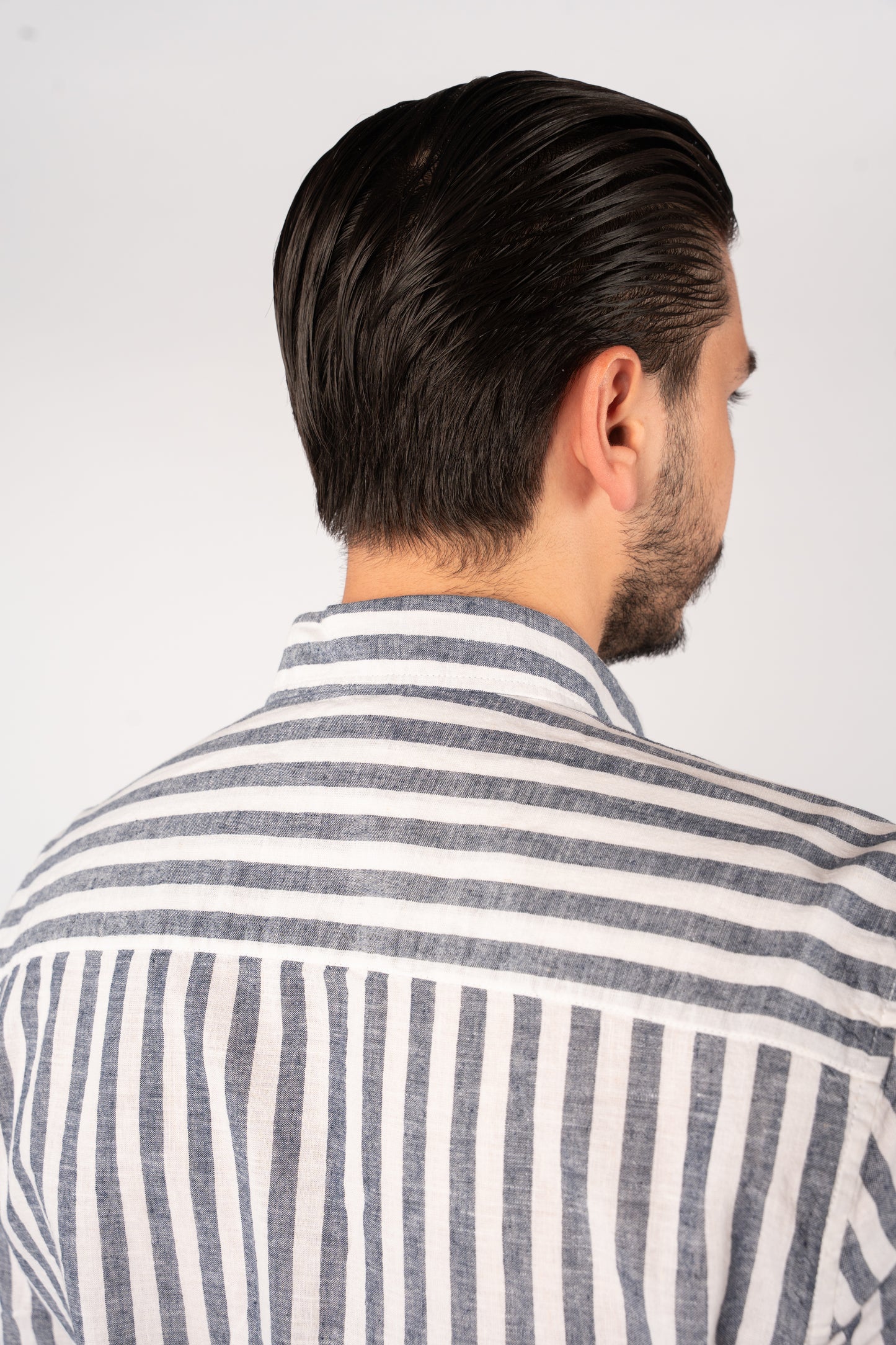 WHITE NAVY LINE LINEN SHIRT