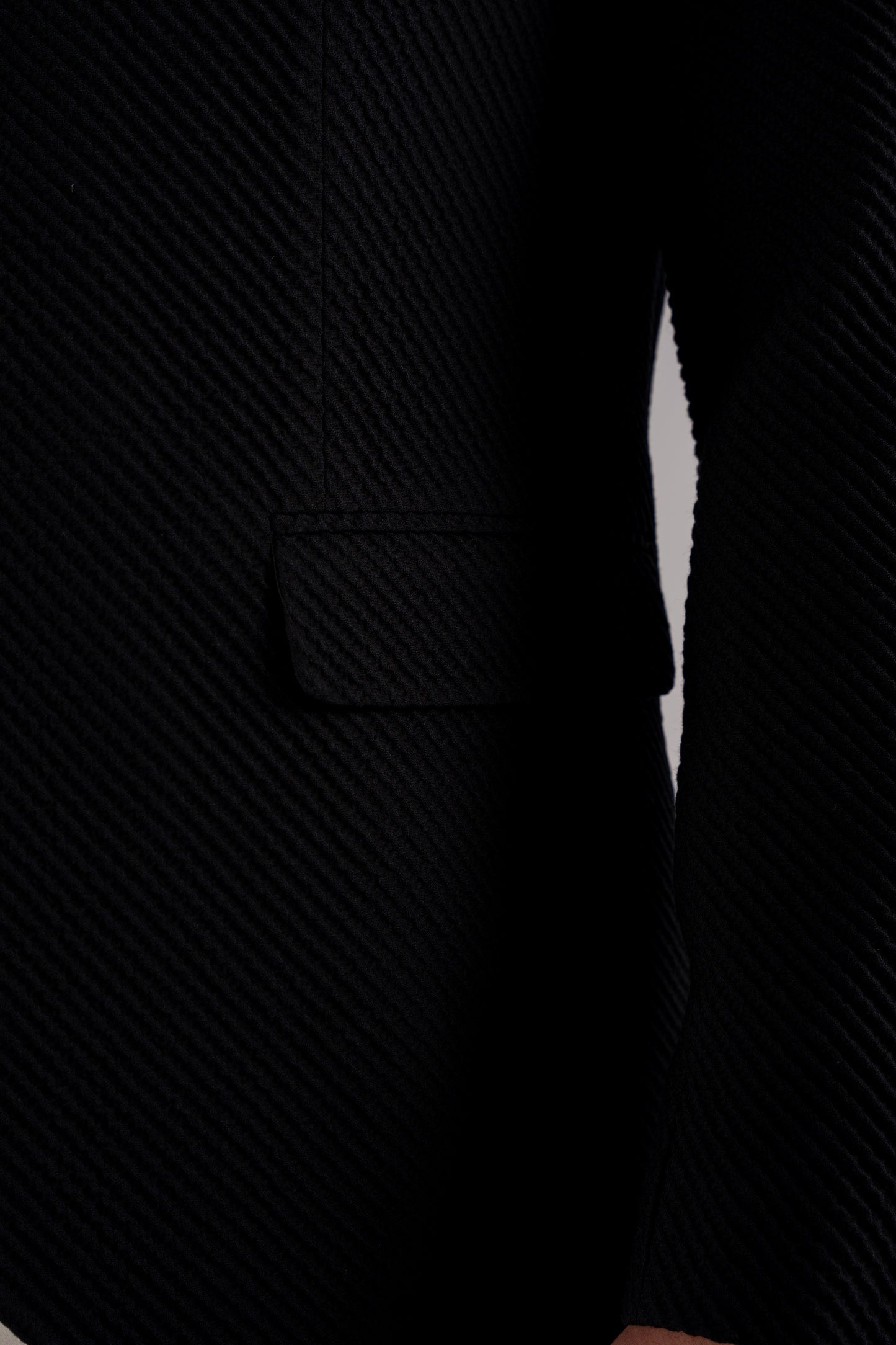 NAVY DIAGONAL TEXTURE BLAZER