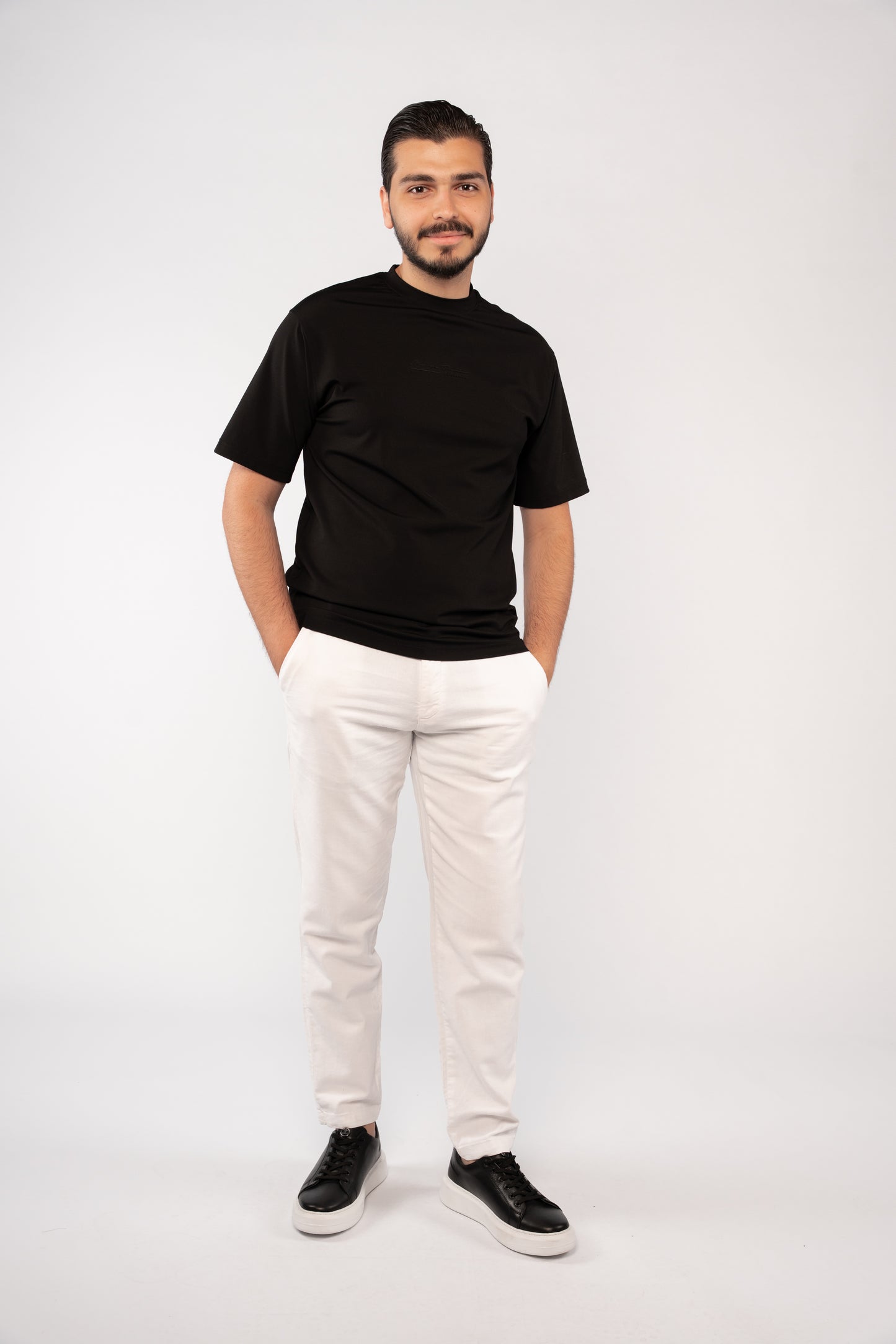 BLACK EVERYDAY TSHIRT