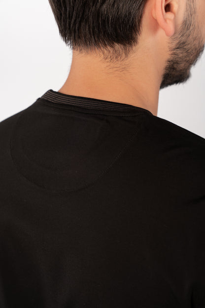 BLACK RELAXED TSHIRT