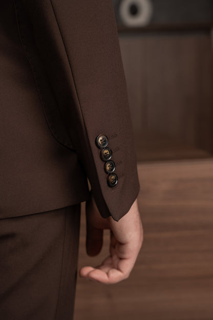 BROWN TRAVEL SUIT