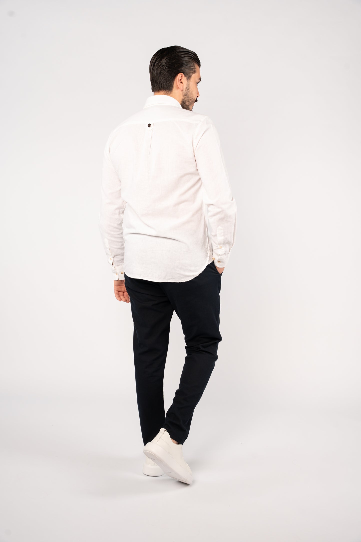WHITE LINEN SHIRT