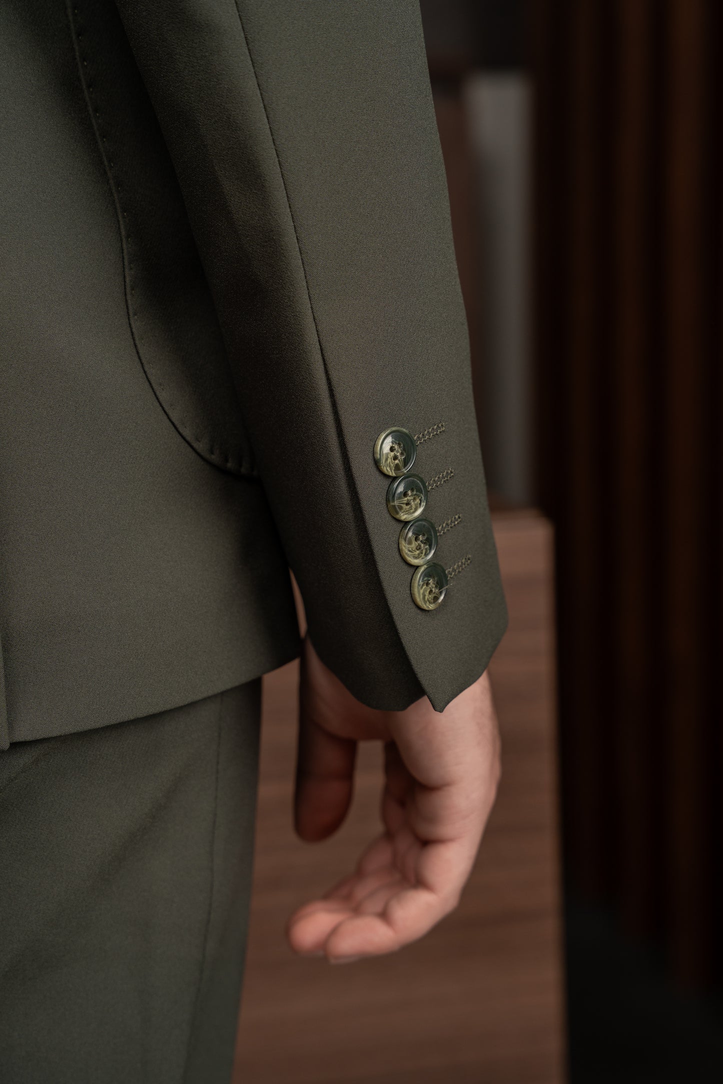 OLIVE TRAVEL SUIT