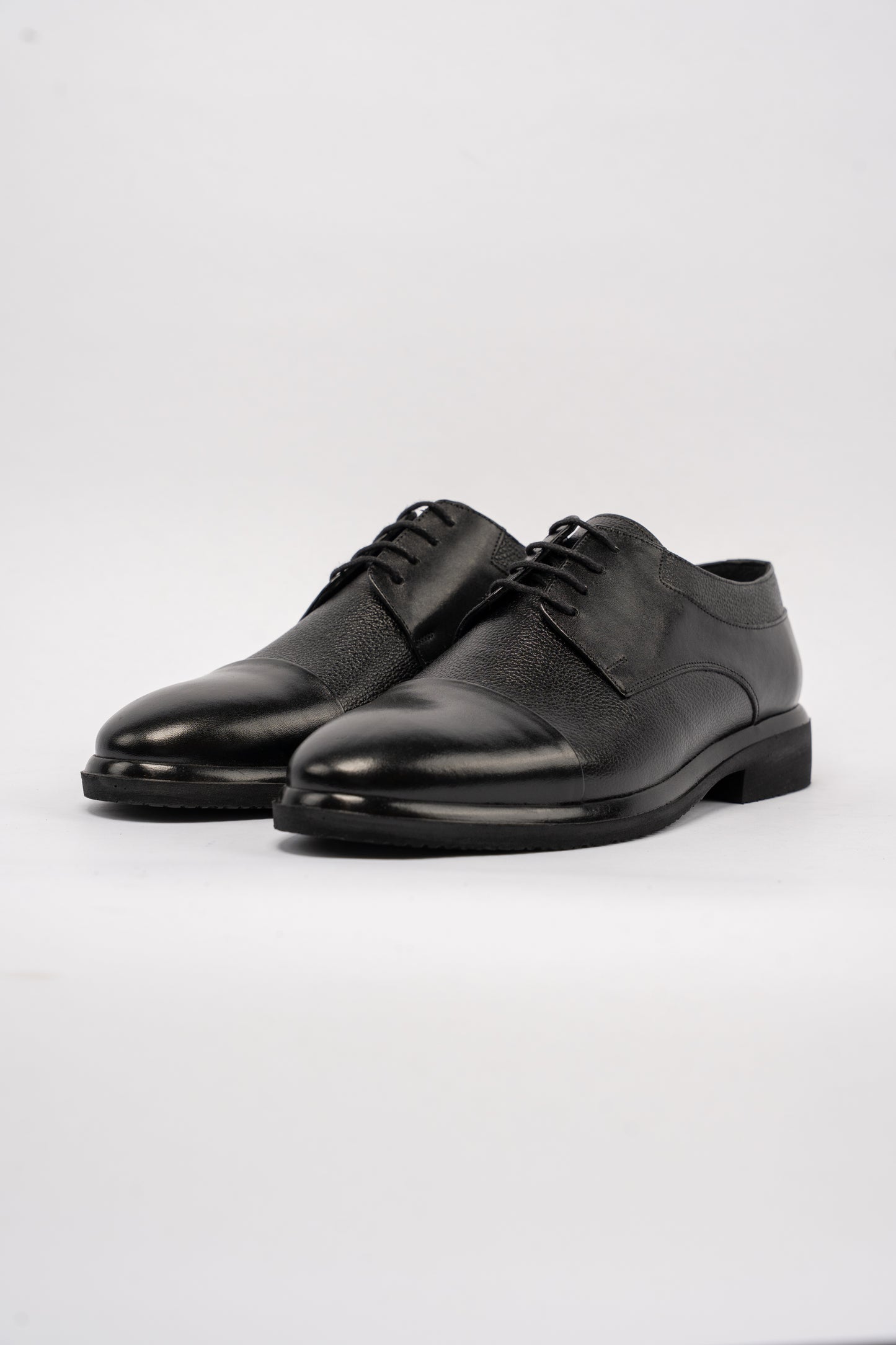 BLACK DERBY SHOE