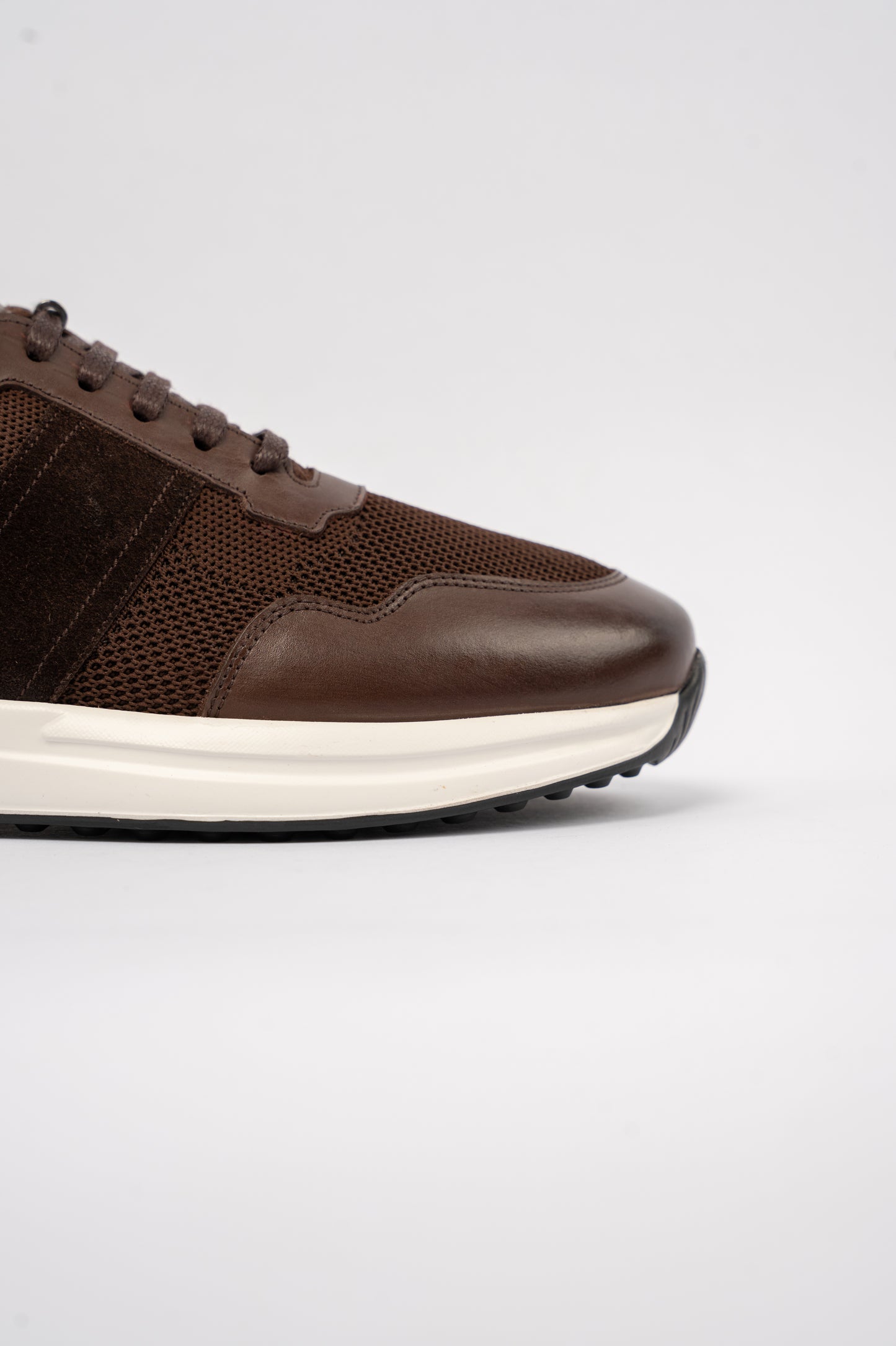 BROWN MIX MATERIAL SNEAKER
