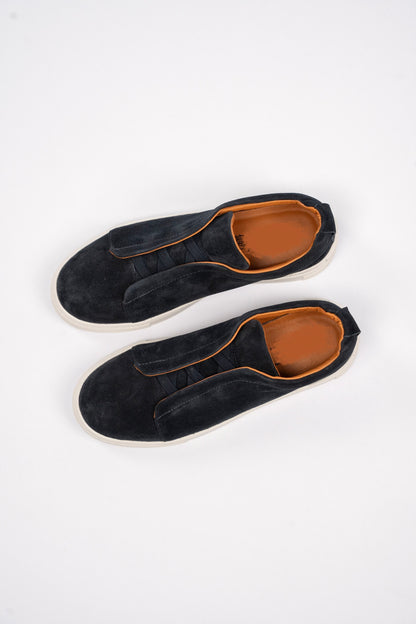 NAVY TRIPLE X ELASTIC SNEAKER