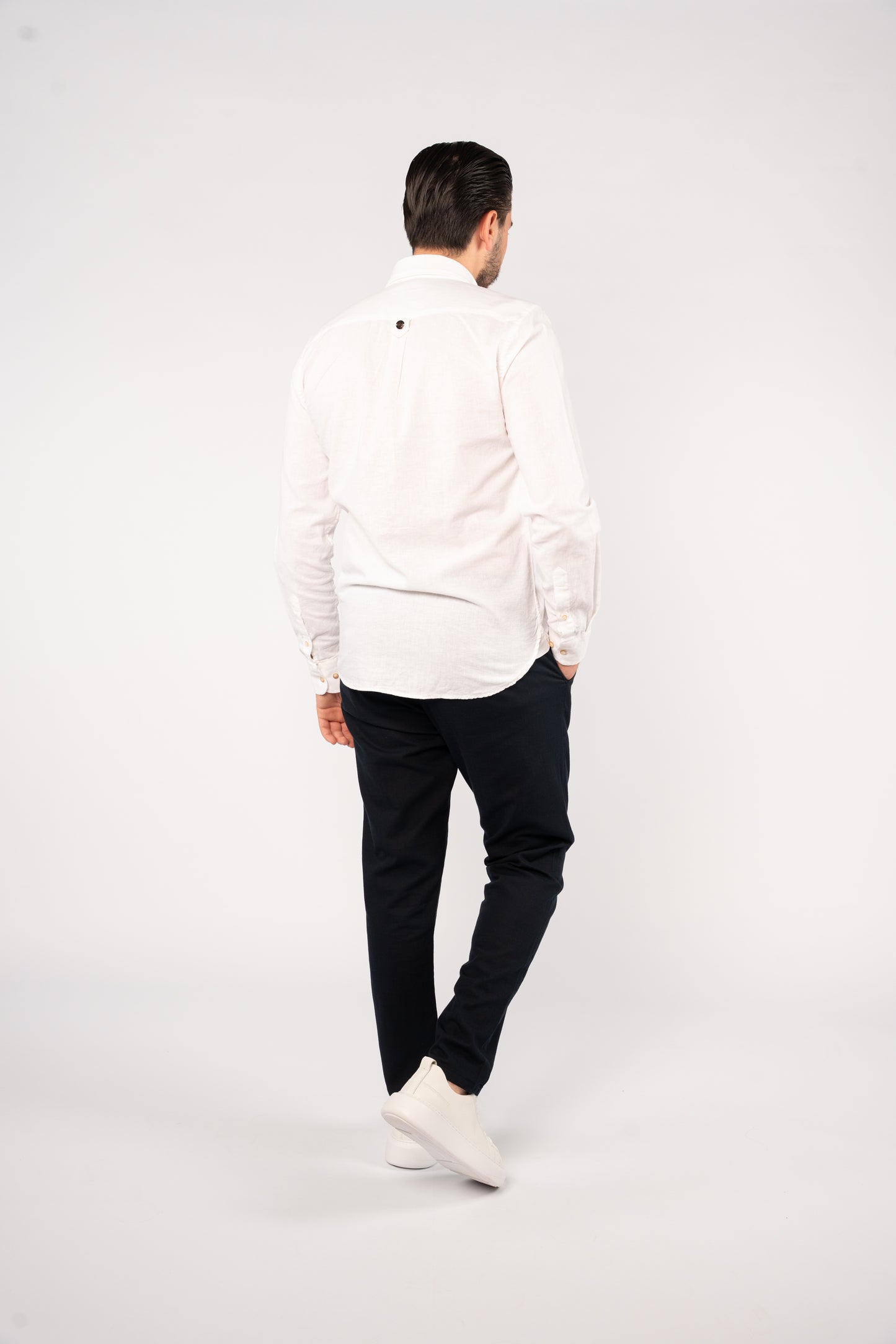 WHITE LINEN SHIRT