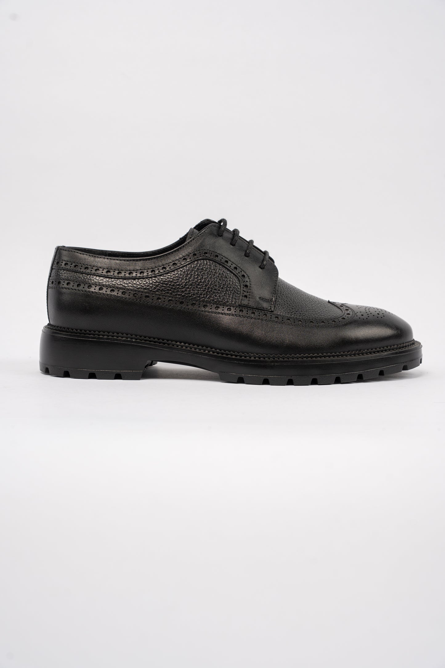 BLACK BROGUE SHOE