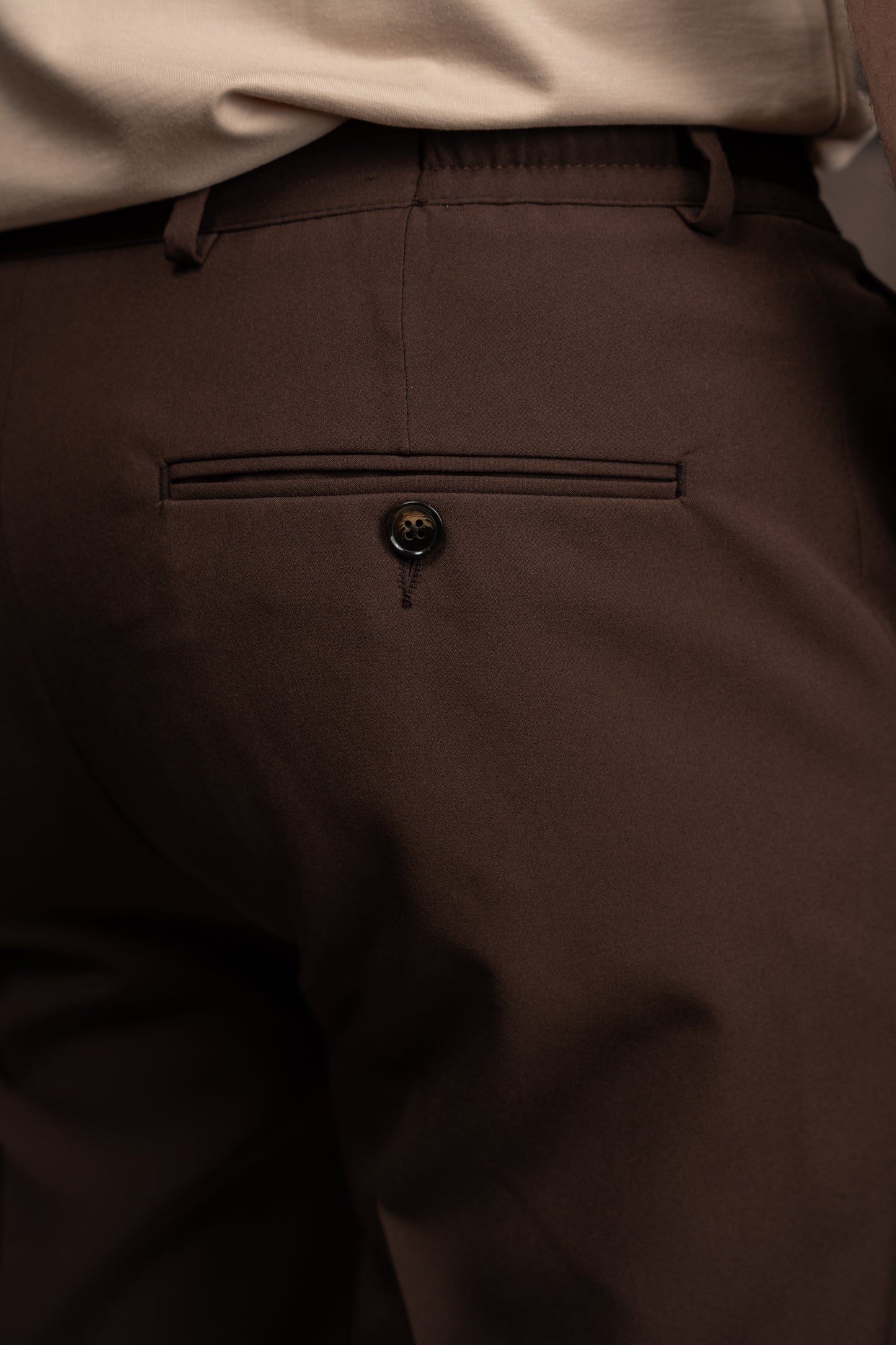 BROWN TRAVEL SUIT