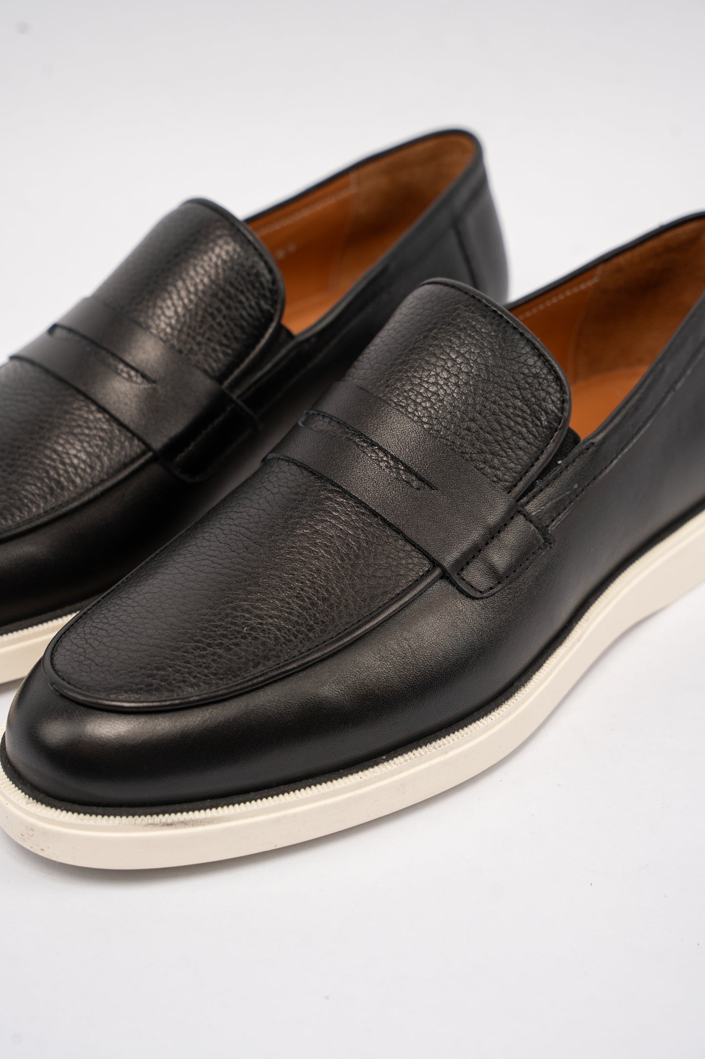 BLACK CASUAL PENNY LOAFER