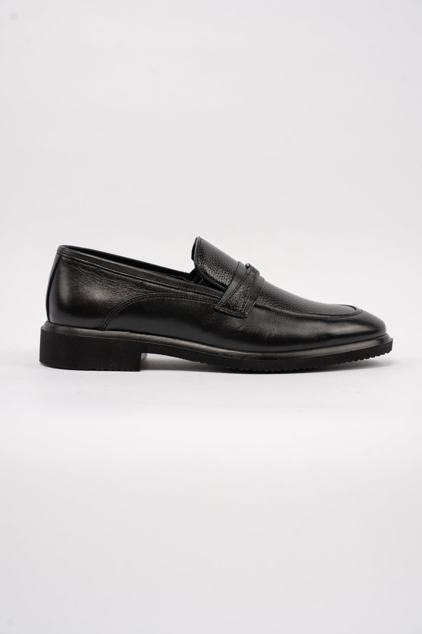 BLACK ELEGENT LOAFER