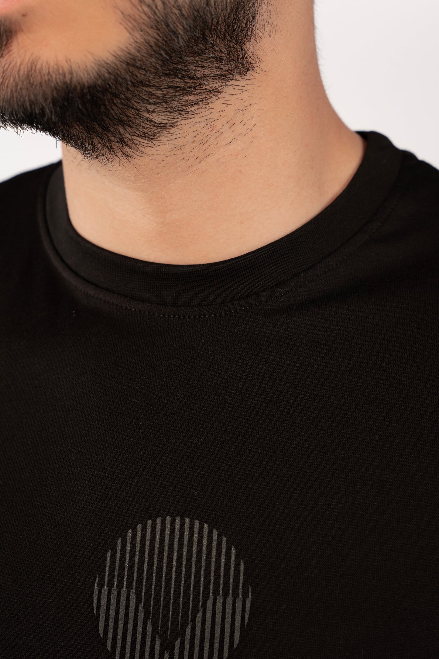 BLACK URBAN TSHIRT