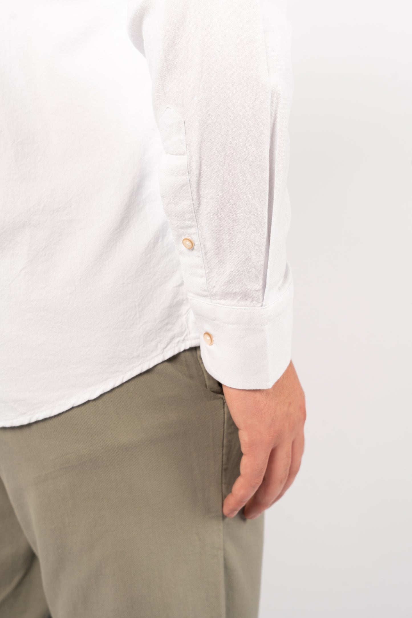 WHITE OXFORD SHIRT