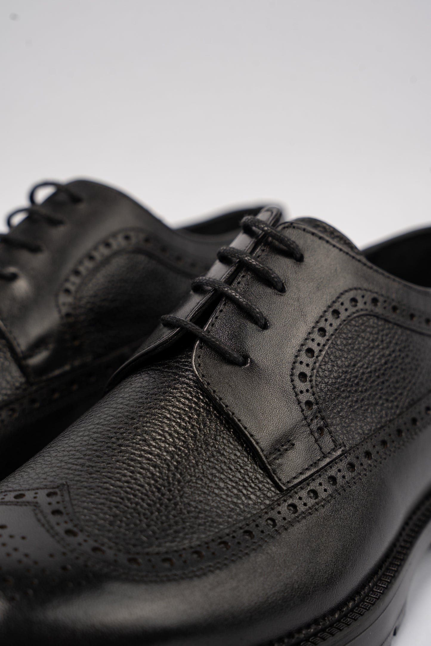 BLACK BROGUE SHOE