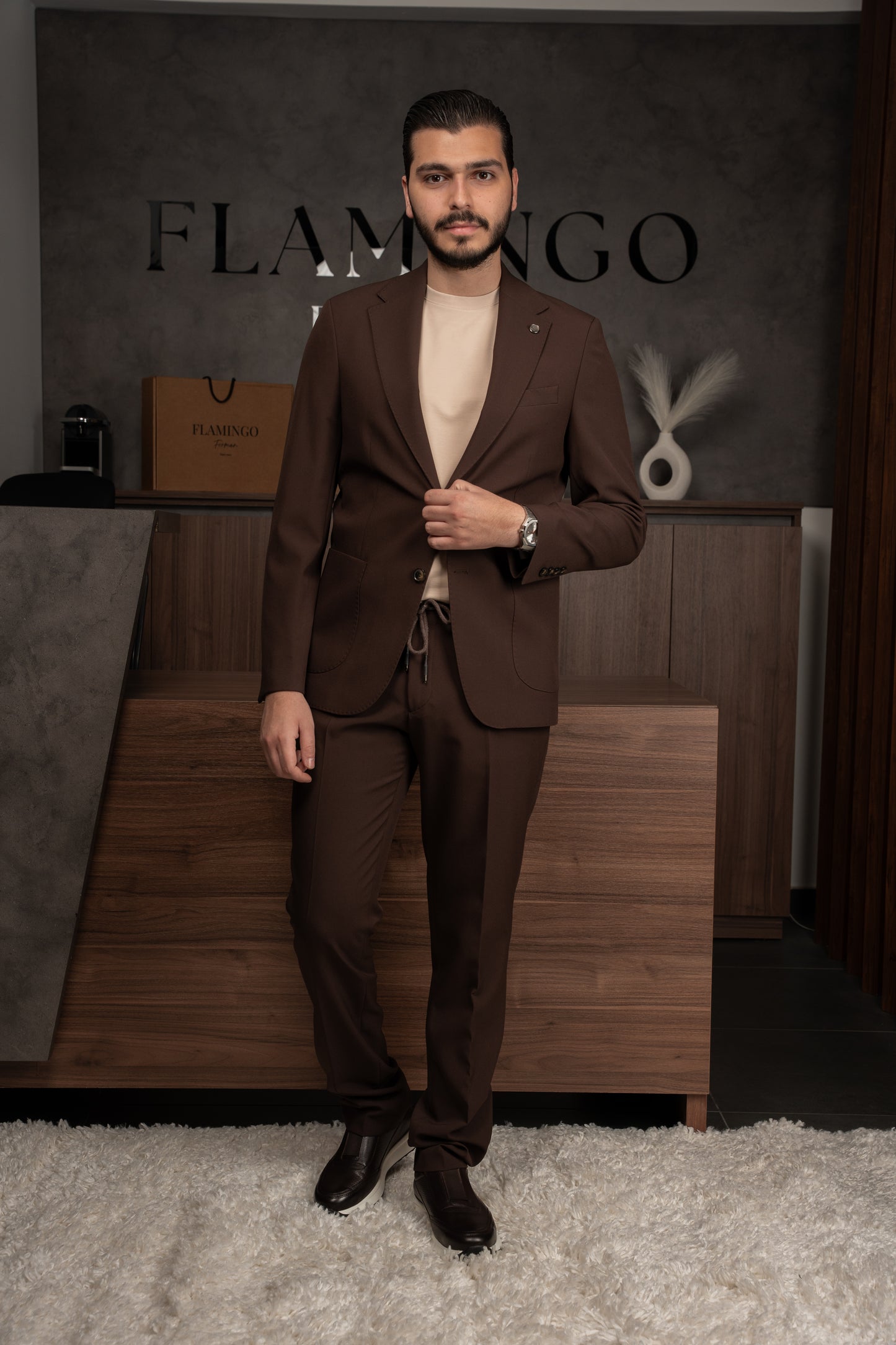 BROWN TRAVEL SUIT
