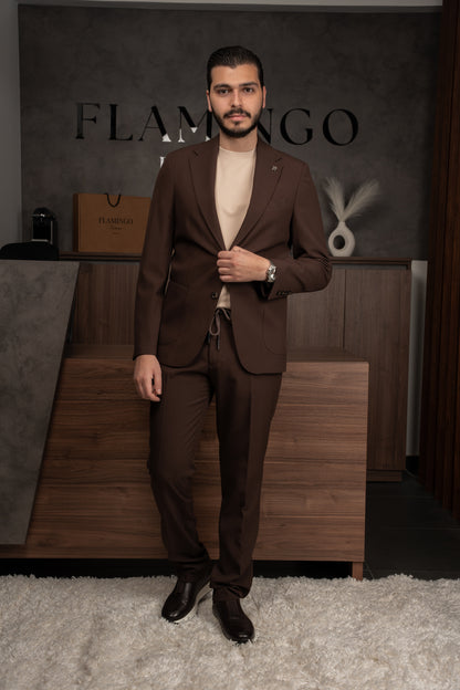BROWN TRAVEL SUIT