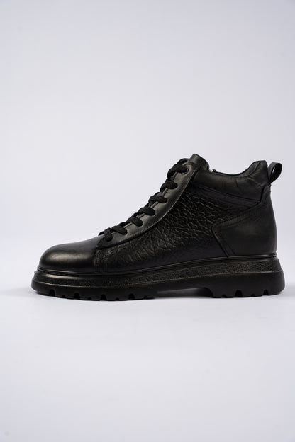BLACK URBAN LEATHER BOOTS