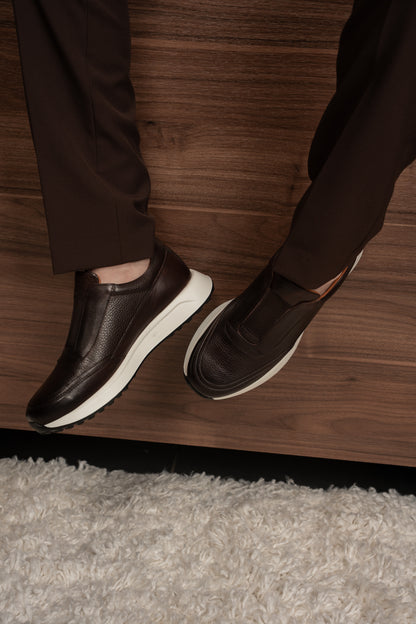 BROWN TRAVEL SUIT