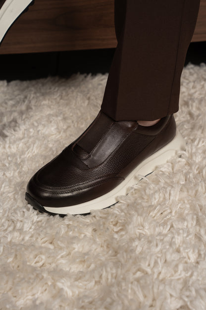 BROWN TRAVEL SUIT