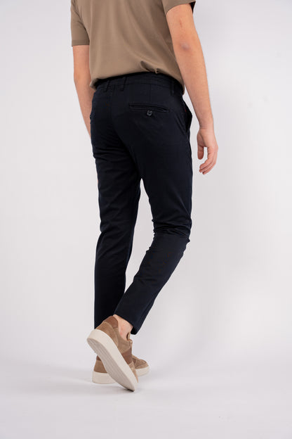 NAVY RELAXED CHINOS