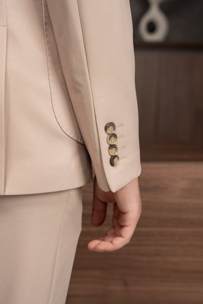 BEIGE TRAVEL SUIT