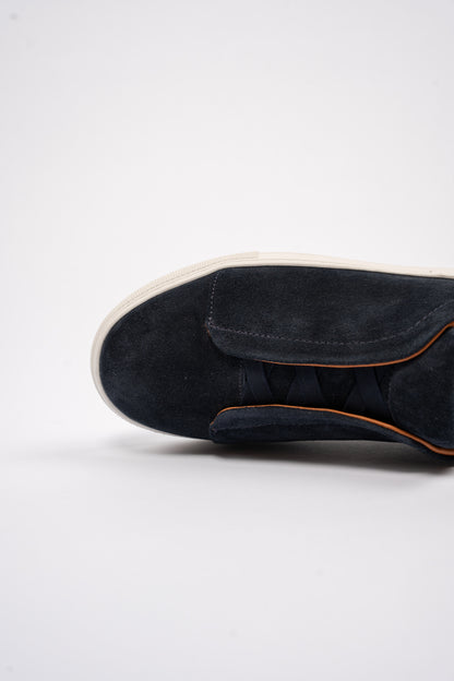 NAVY TRIPLE X ELASTIC SNEAKER