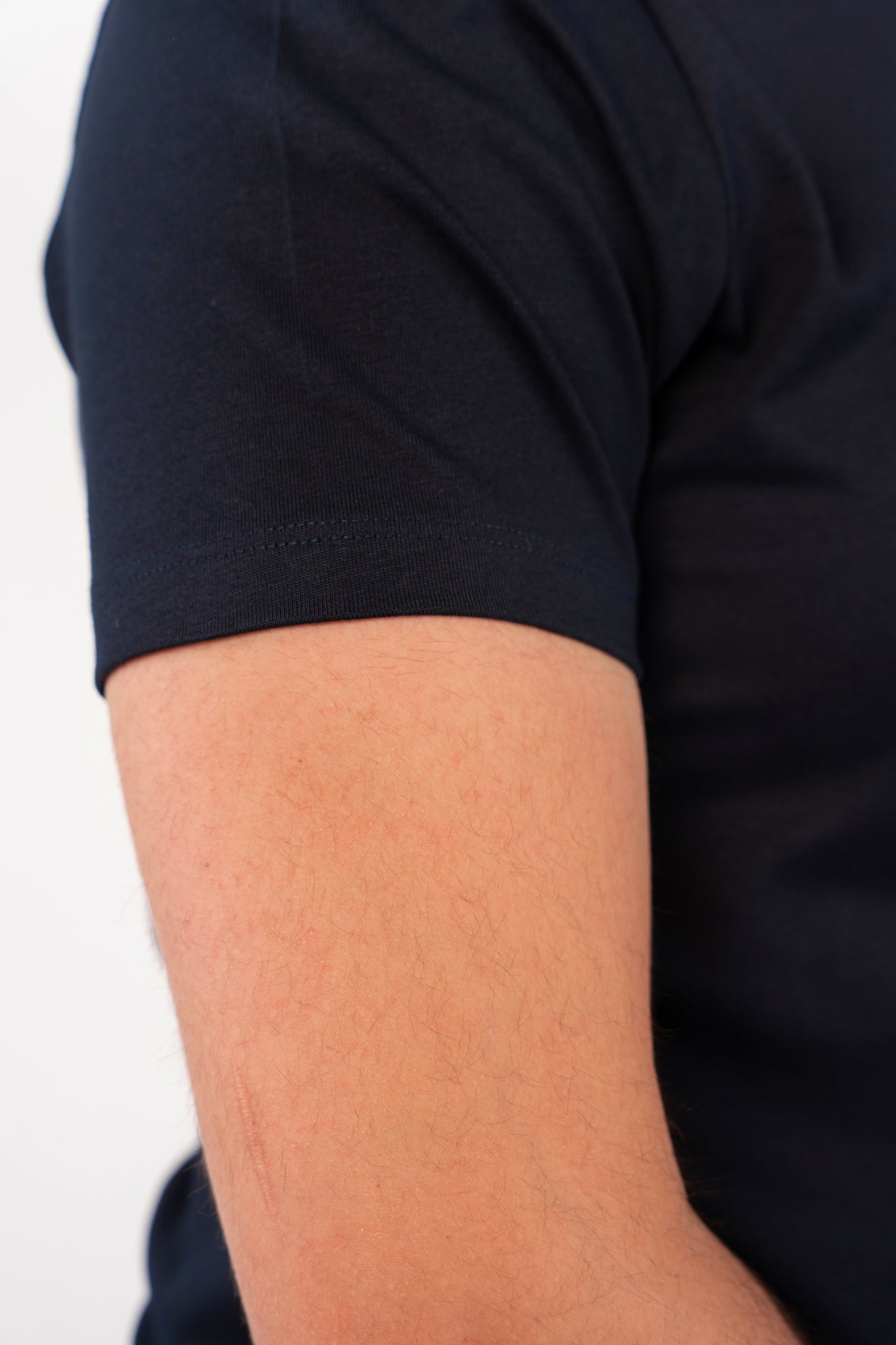 NAVY LEAF TSHIRT