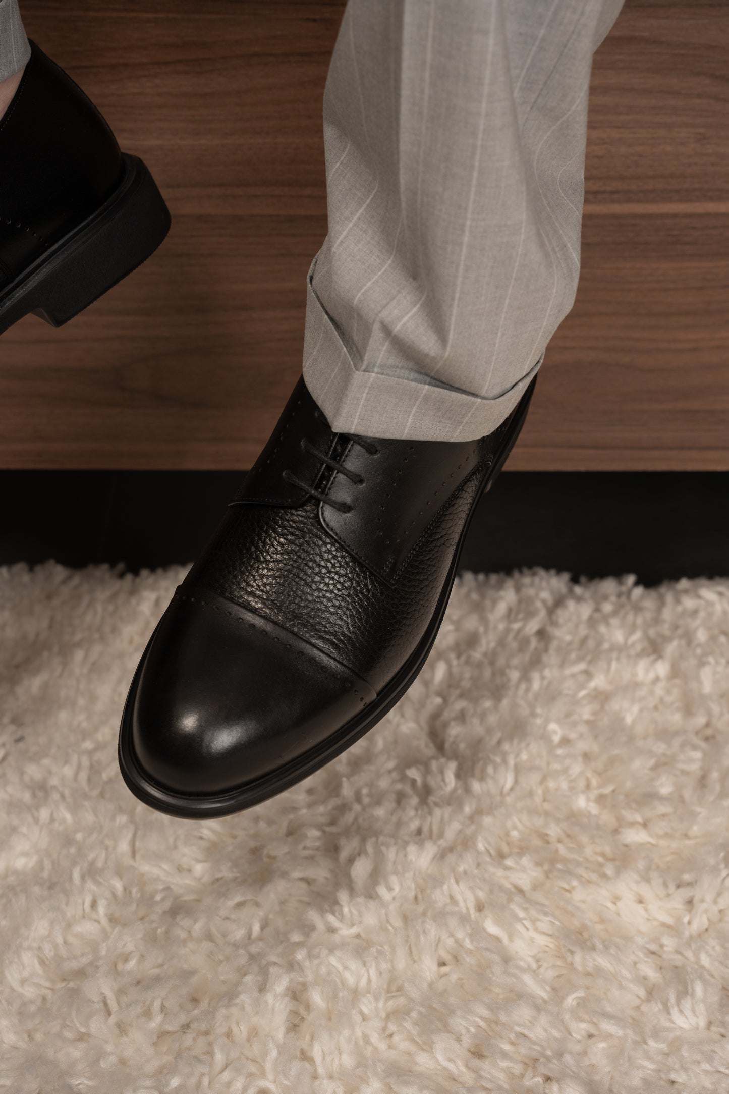 GREY LINED DOBETTI SUIT