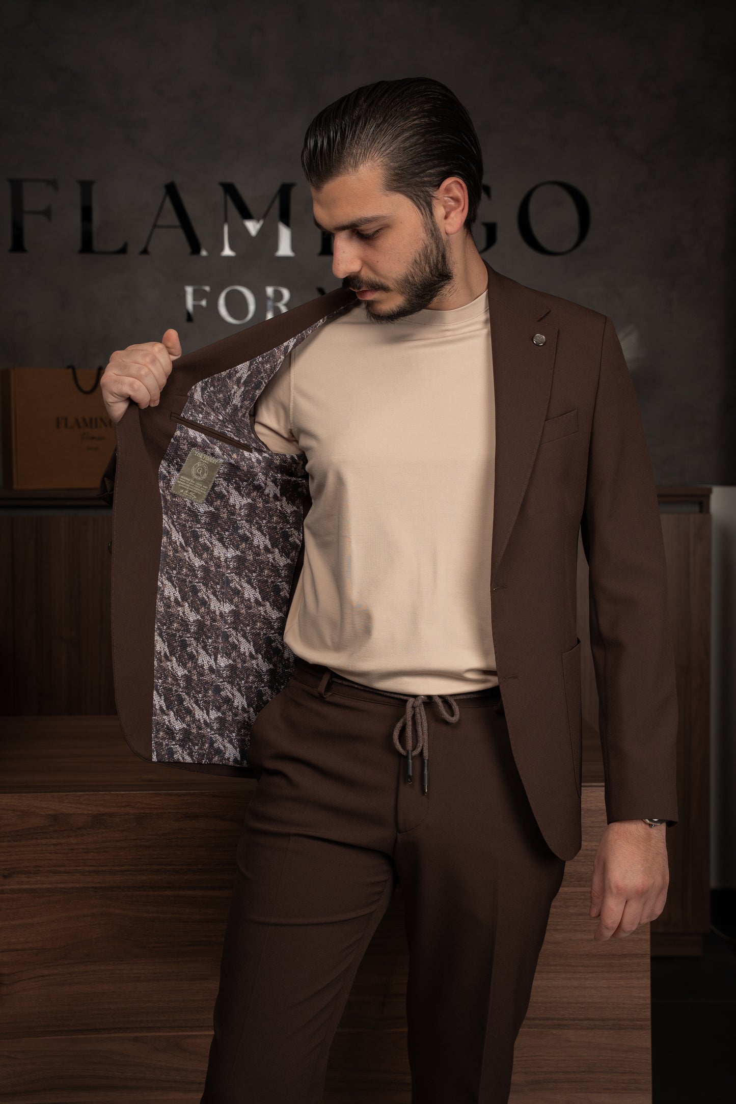 BROWN TRAVEL SUIT