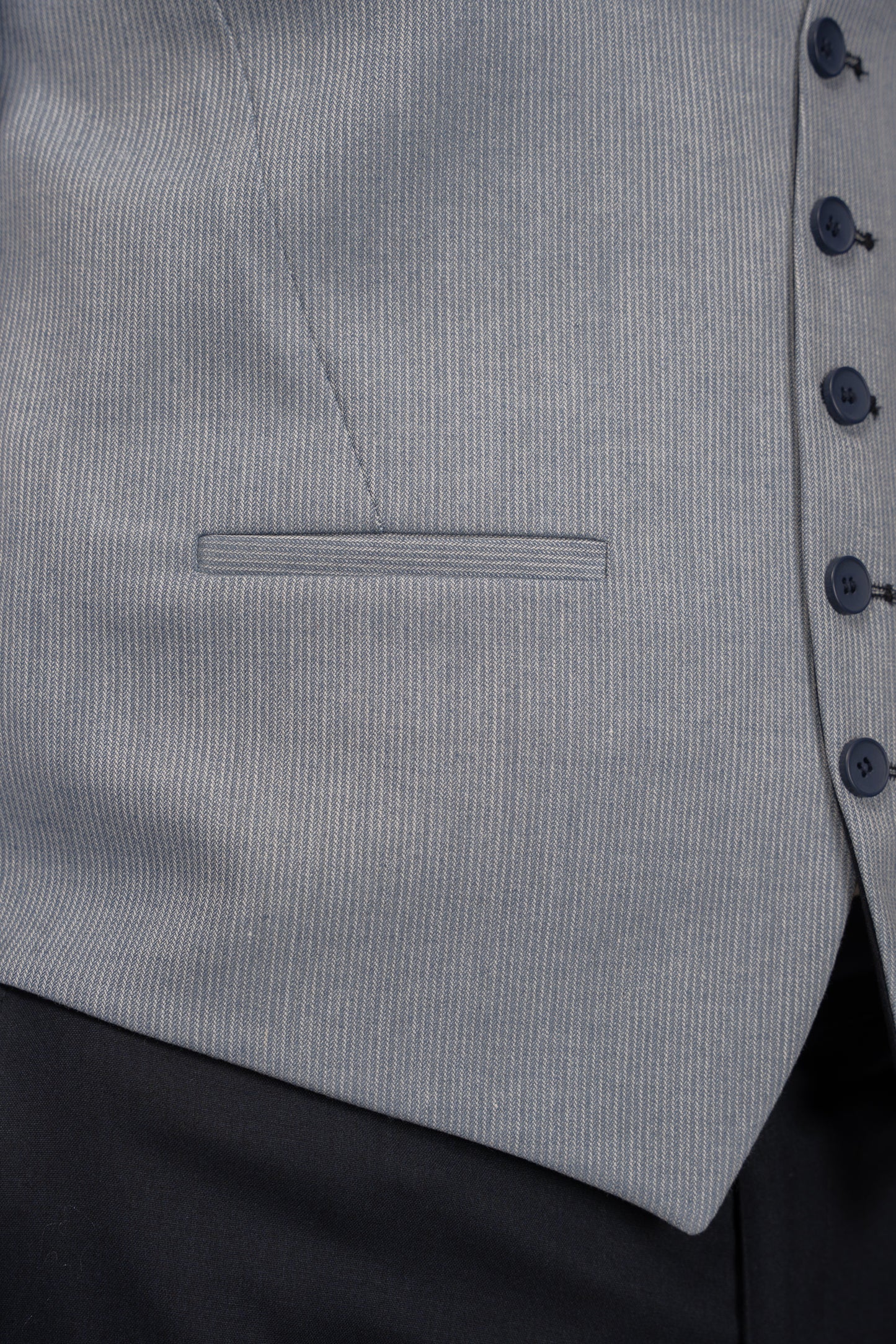 NAVY TIMELESS SUIT