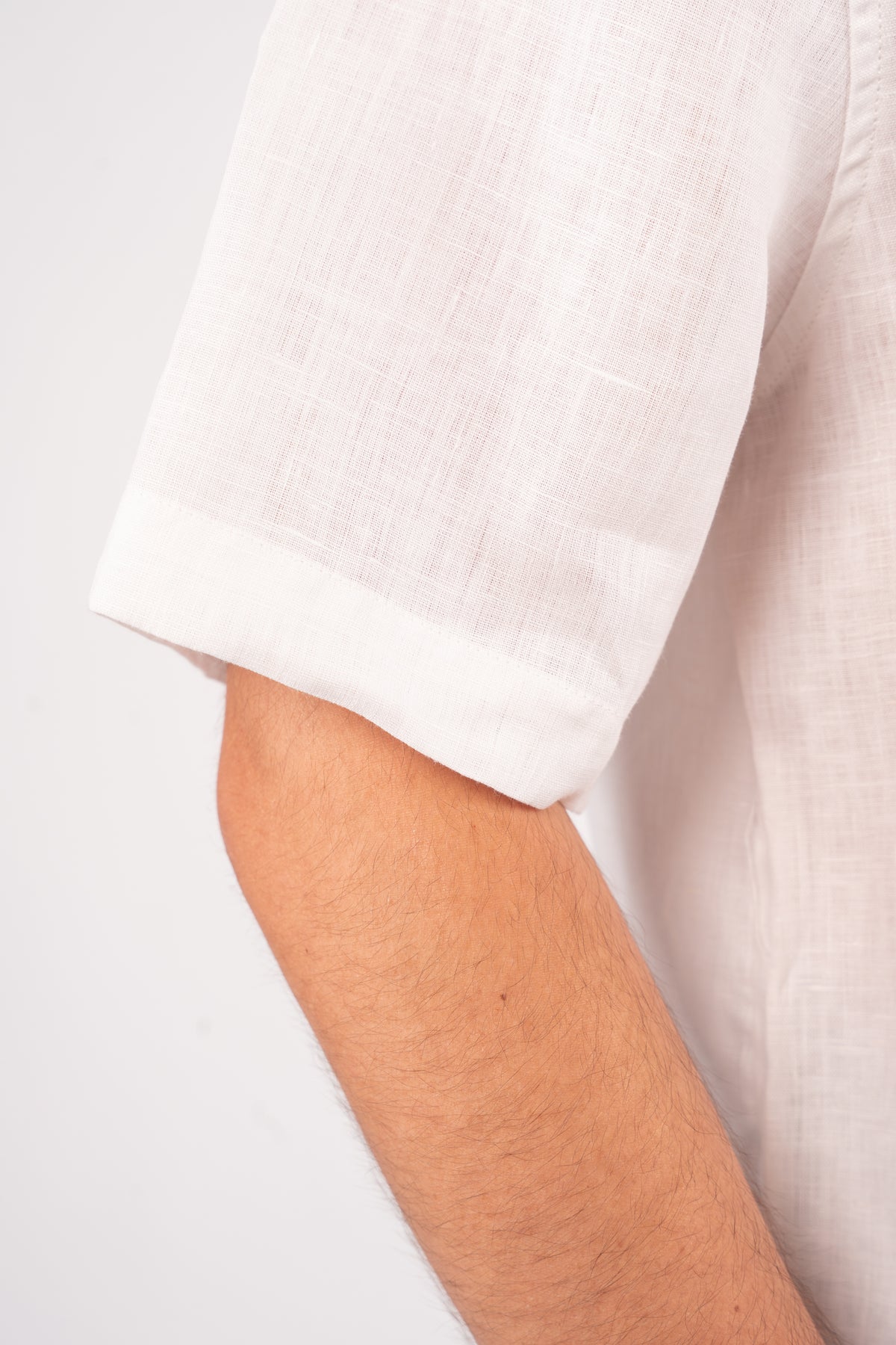 WHITE HALF SLEEVE 100% LINEN SHIRT
