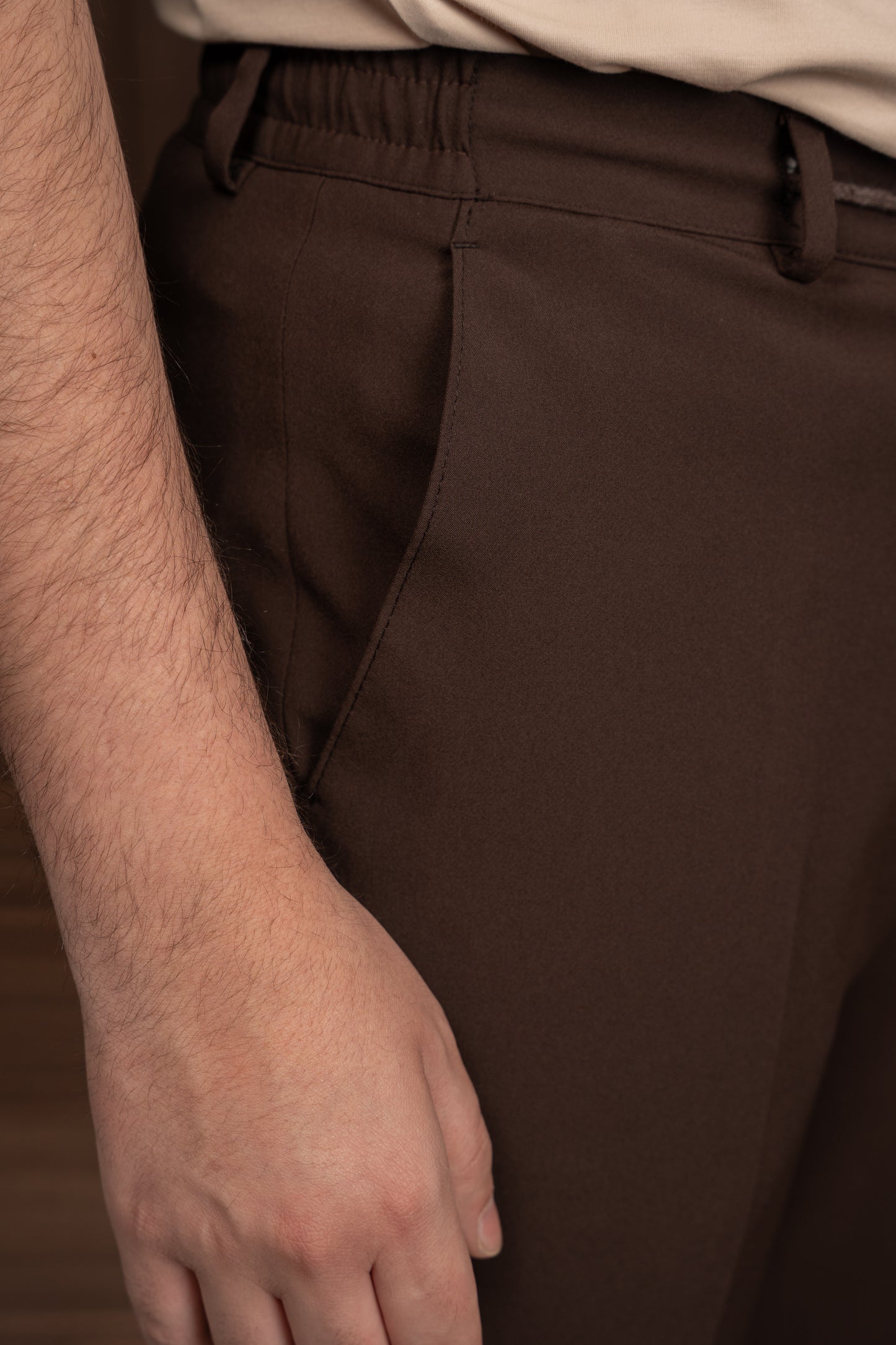 BROWN TRAVEL SUIT